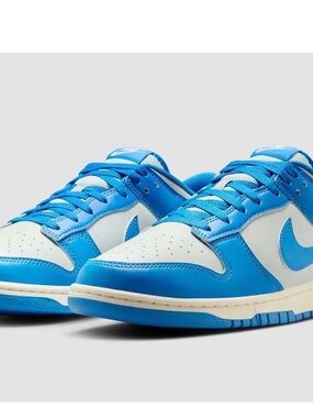 Nike Men's Low-Top Sneakers - White and Bright Blue